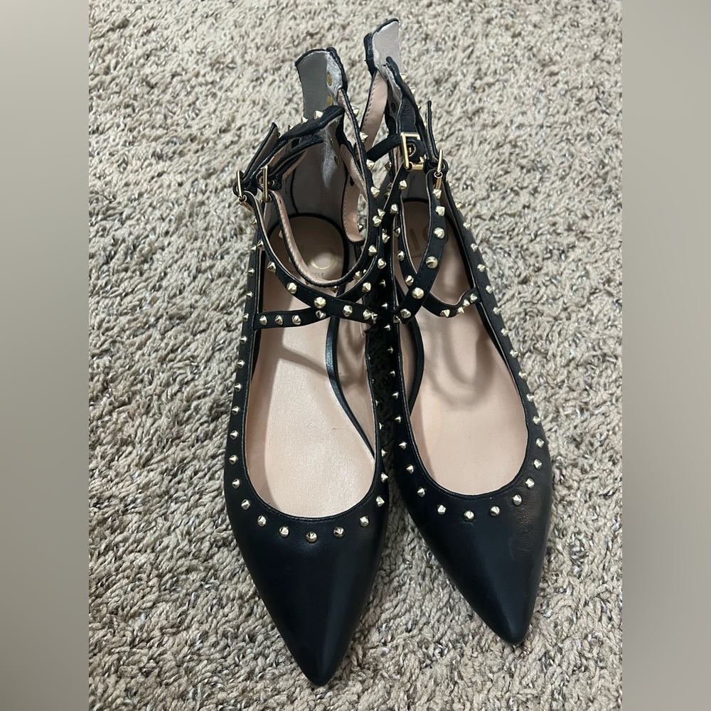 JLO pointed toe flats